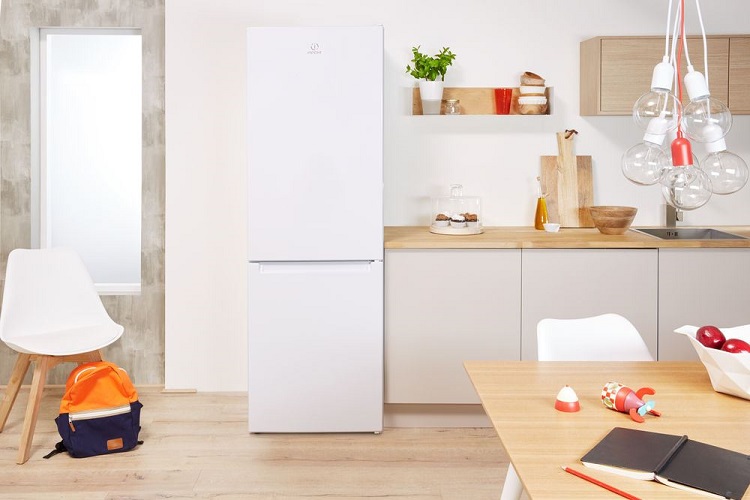 Двухкамерный холодильник Indesit DS 4160 W — купить в интернет-магазине Премьер Техно — Фото 5